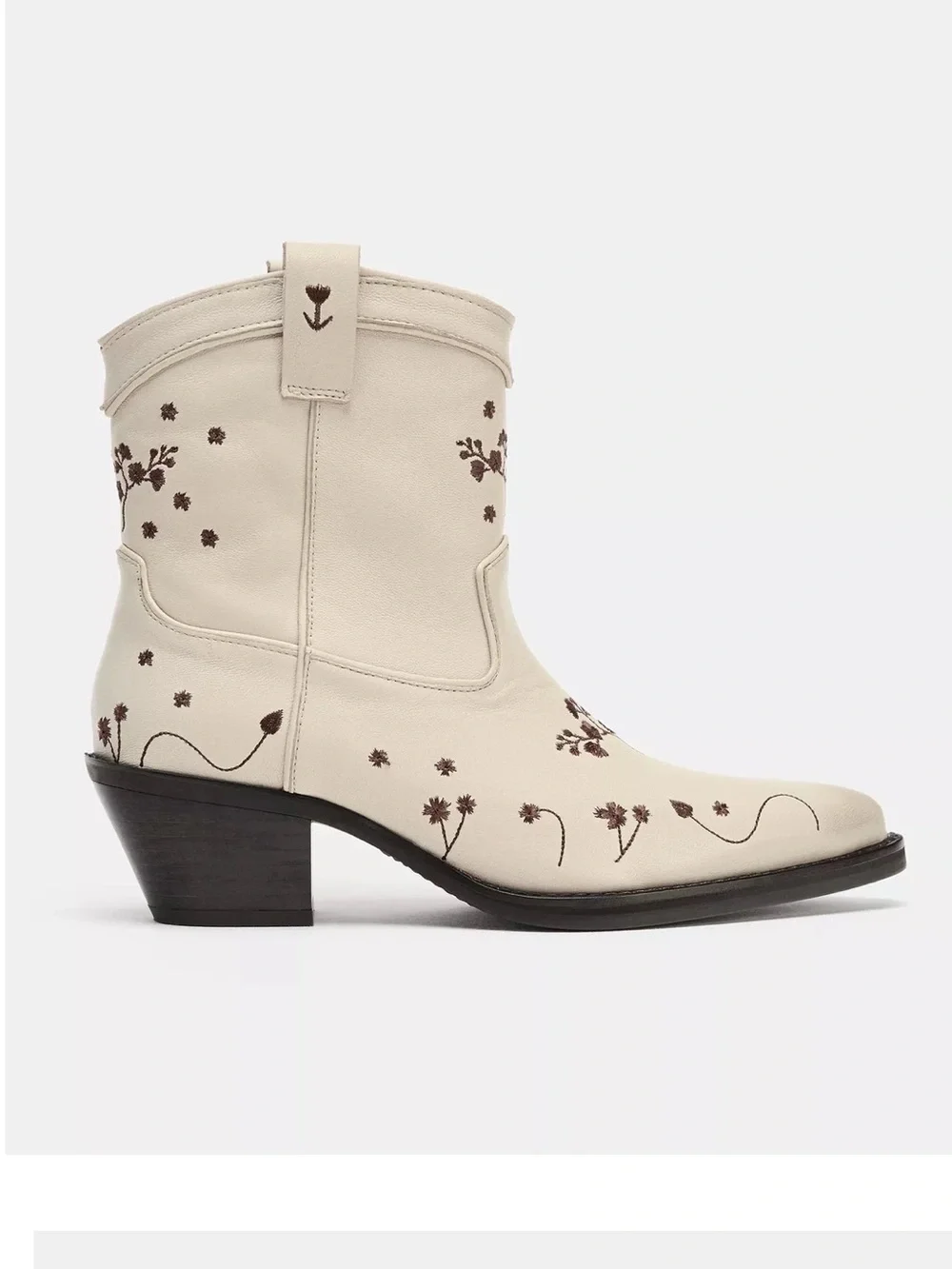 Zara white leather cowboy ankle boots featuring floral embroidery size 8